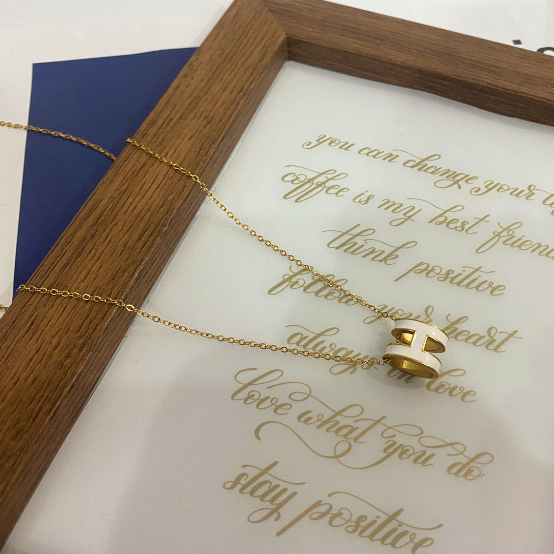 Wholesale Letter Necklace Gold Enamel Craft Clavicle Necklaces ACC-NE-YZXW001