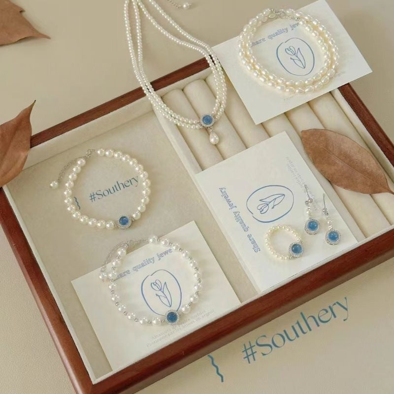 Wholesale  light luxury pearl necklace