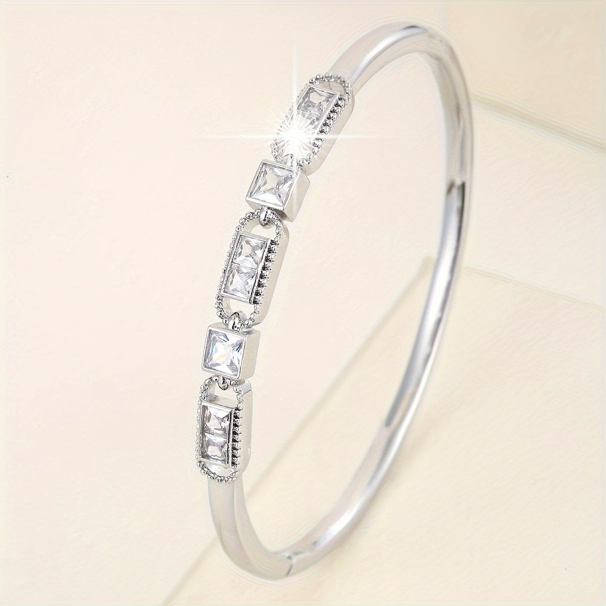 Wholesale Creative star exquisite bracelet