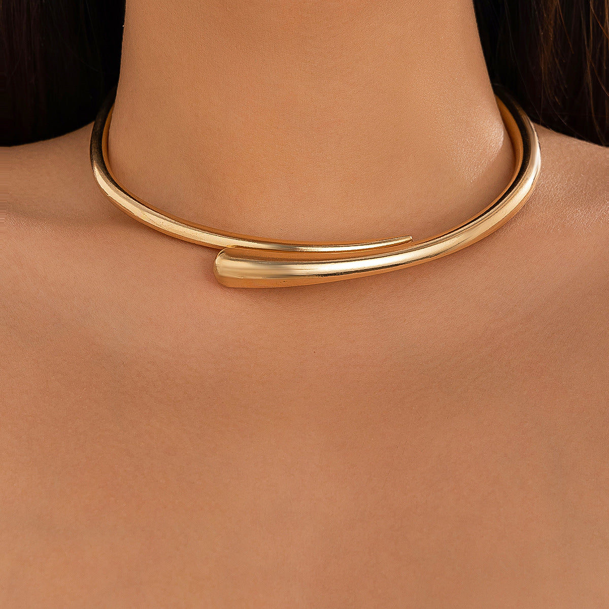Wholesale Spring-opening choker metal necklace