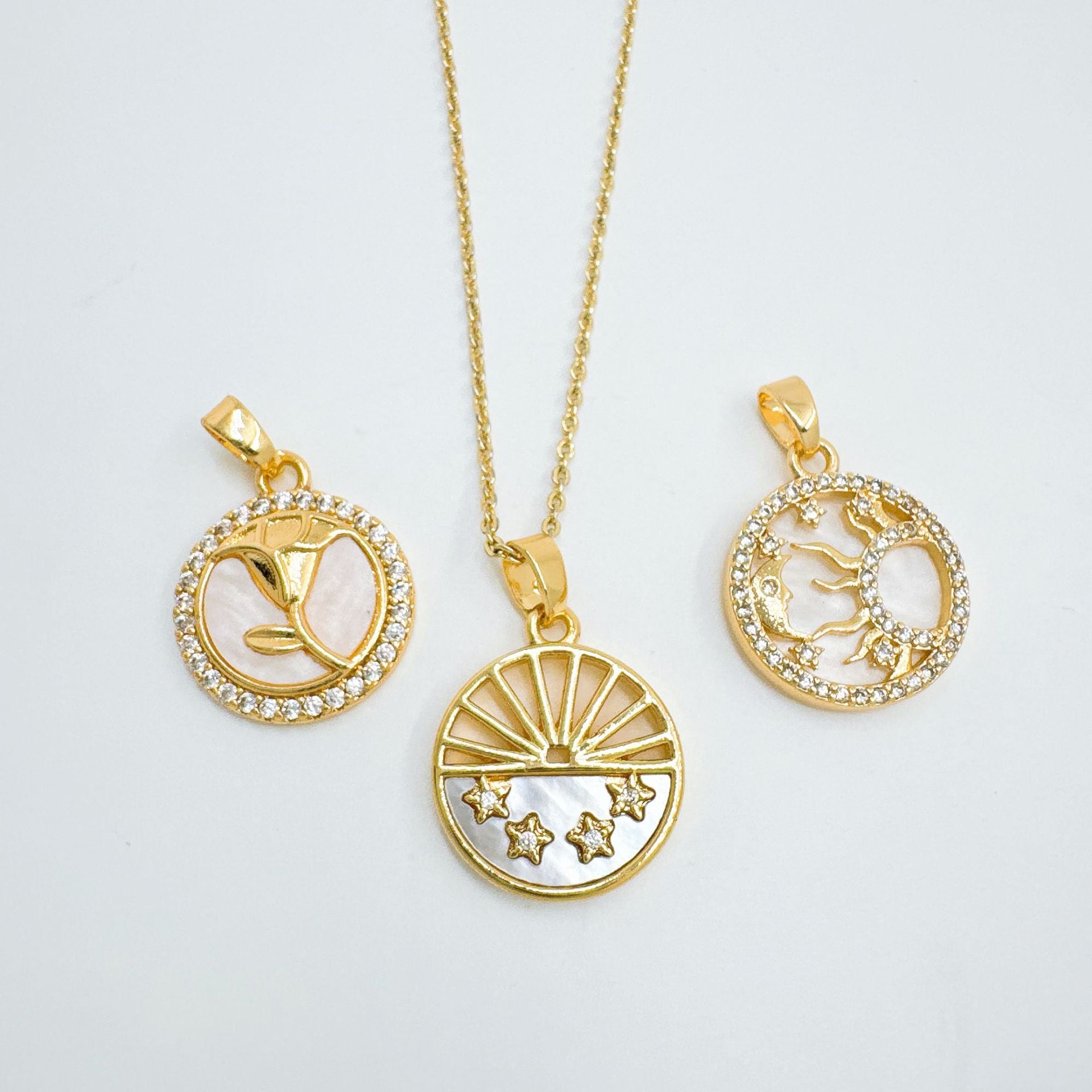 Wholesale Gold Plated Copper Star Pendant Necklace Chic Fashion Accessory for Women