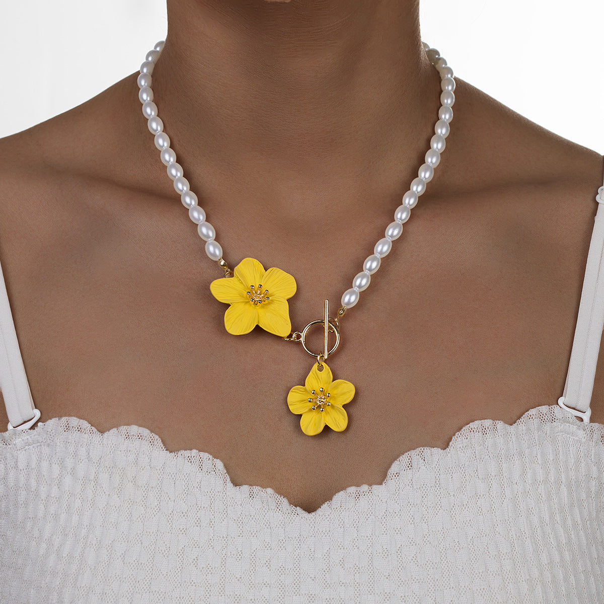 Wholesale Three-dimensional Flower OTbuckle Chain  Necklace