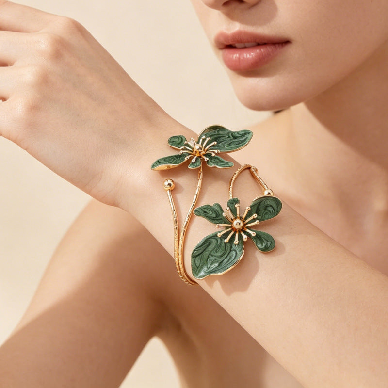 Wholesale Ins Style Flower Open Bracelet Armband Alloy Electroplated Fashion Accessory for Women