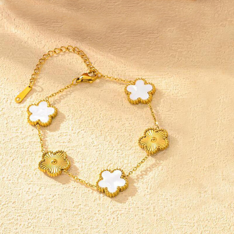 Wholesale Electroplated Stainless Steel Lucky Clover Bracelet - Modern Minimalist Fashion Accessory for Gift or Boutique Resale