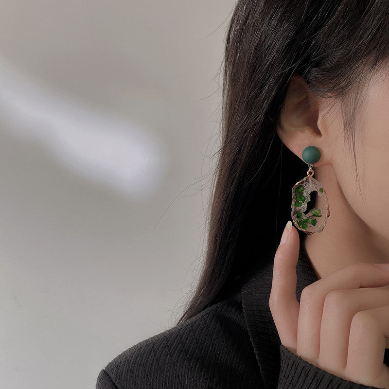Wholesale Fashionable Retro Ethnic Style Hollow Silver Needle Earrings