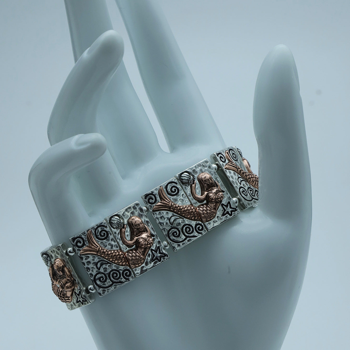 Wholesale Retro Square Heart-Shaped Clover Pattern Bracelet Elastic Beaded Zinc Alloy Fashion Accessory
