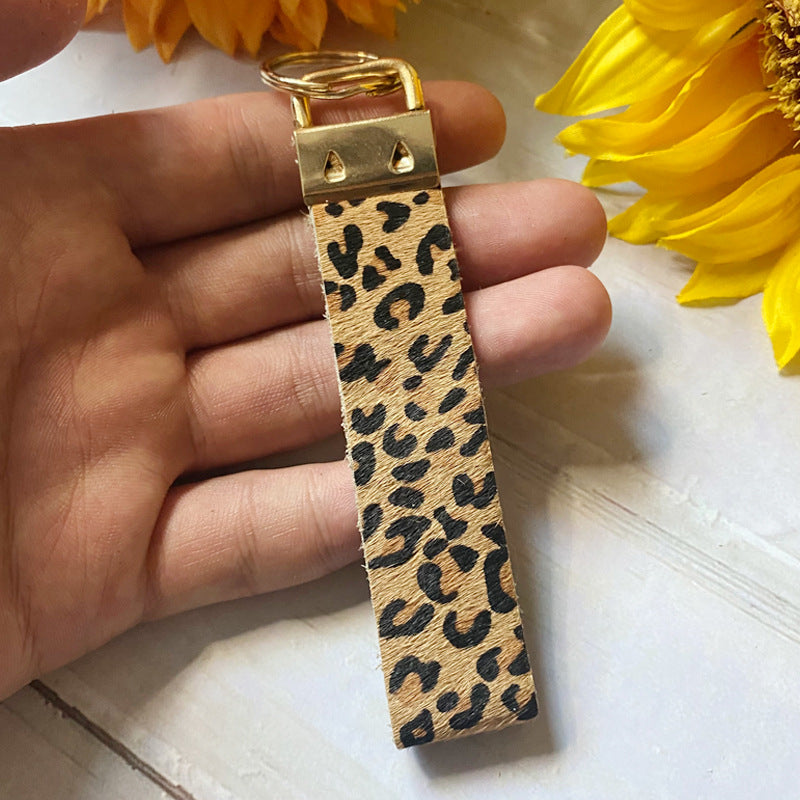Wholesale Vintage Leather Leopard Cow Pattern Keychain Fashion Gift Accessory