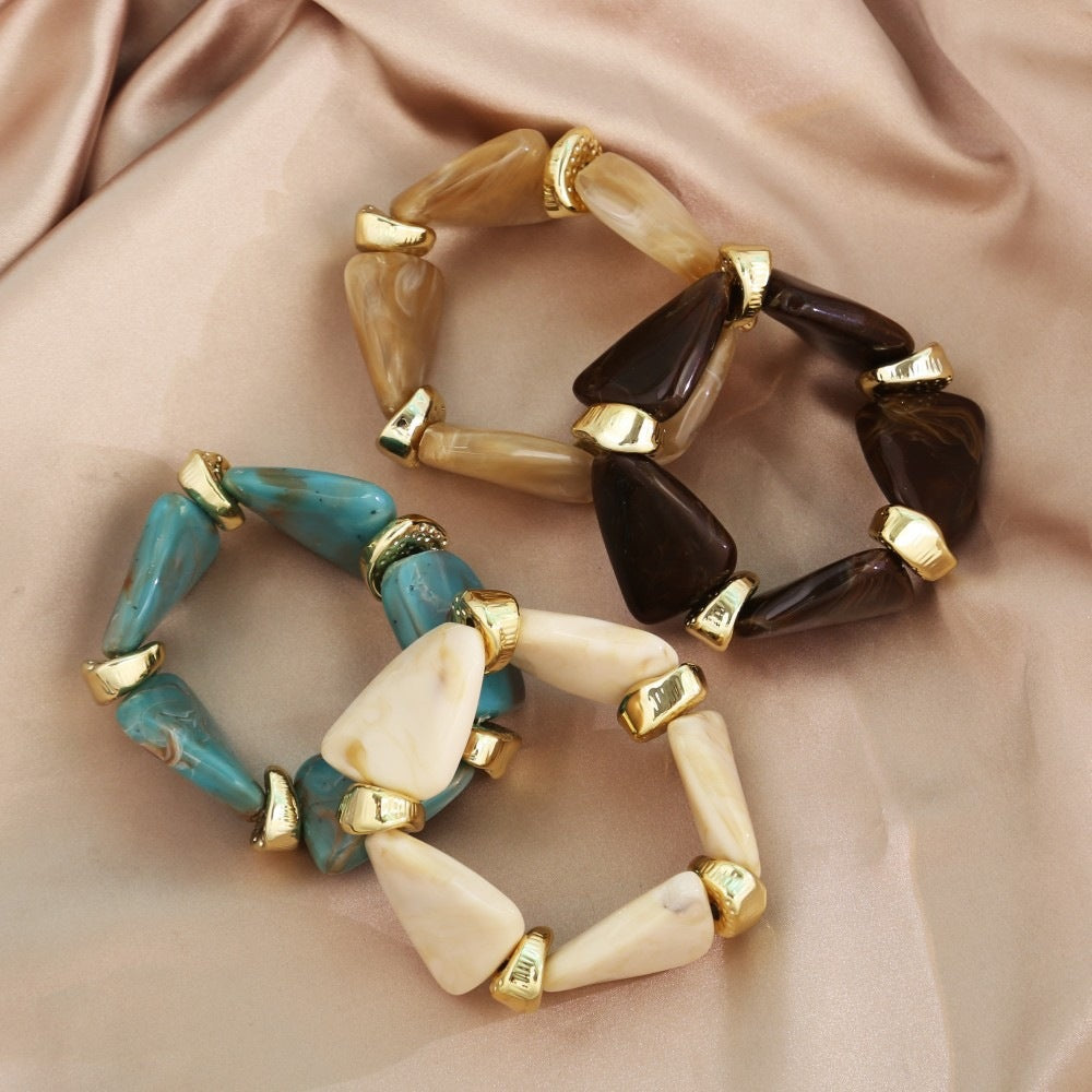 Wholesale Women S Fashion Irregular Acrylic Beaded Bracelet Retro Color Block Statement Jewelry Boutique Resale Accessory