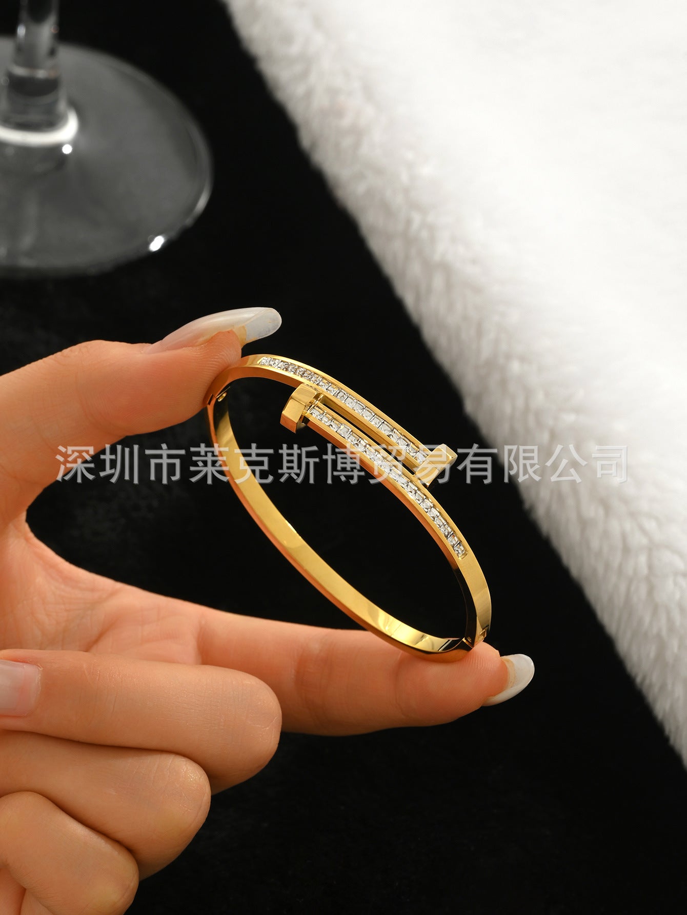 Wholesale Titanium Steel Electroplated Four-Leaf Clover Starry Sky Bracelet Gift Fashion Accessory