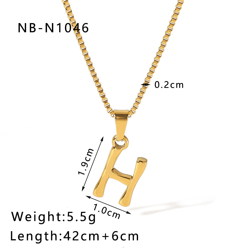 Großhandel geometrische geometrische Titan -Stahl mit 18 Karat Gold Fashion Metall Letter Halskette ausgestattet