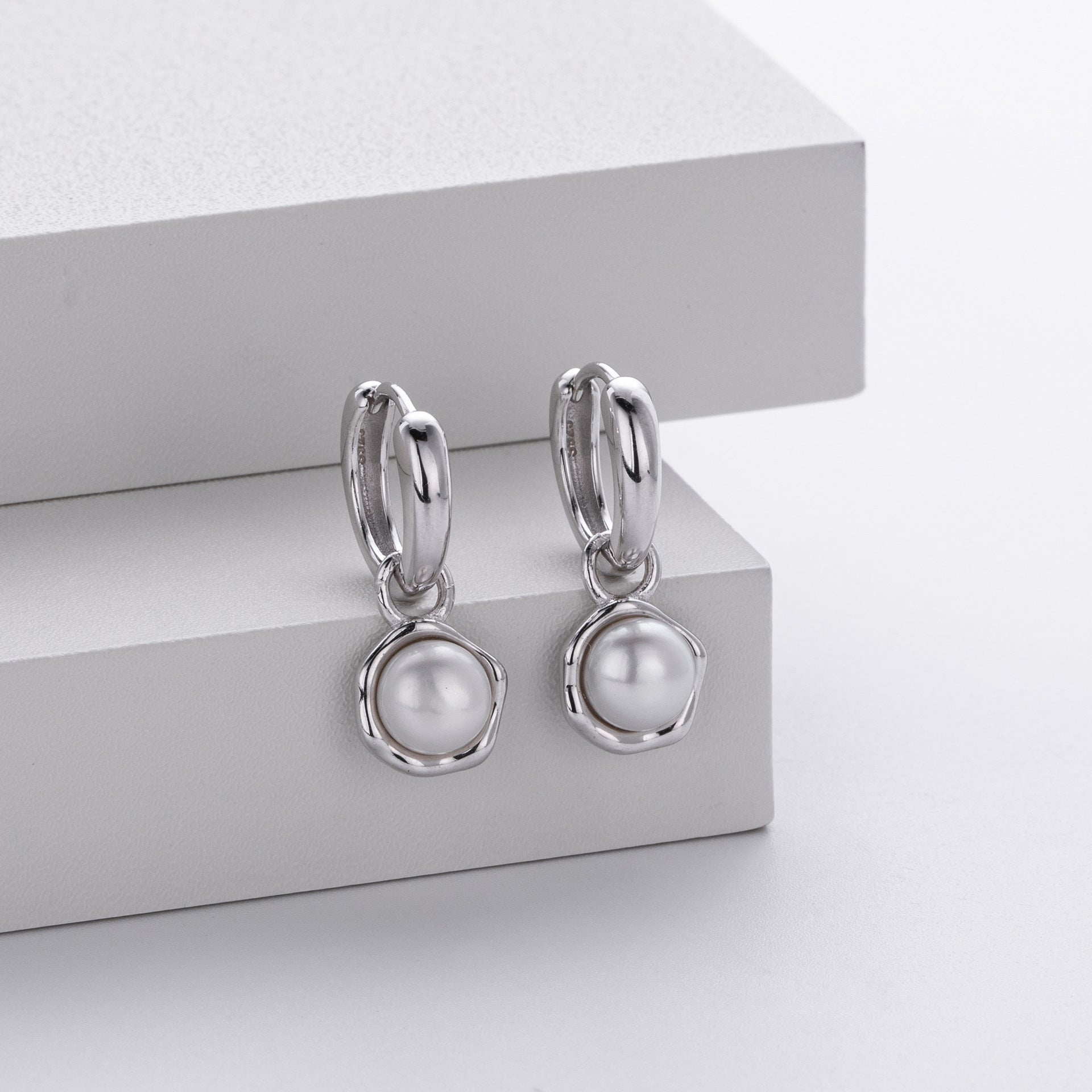 Wholesale s925  Simple Pearl Ear Buckle Fashion  Earrings