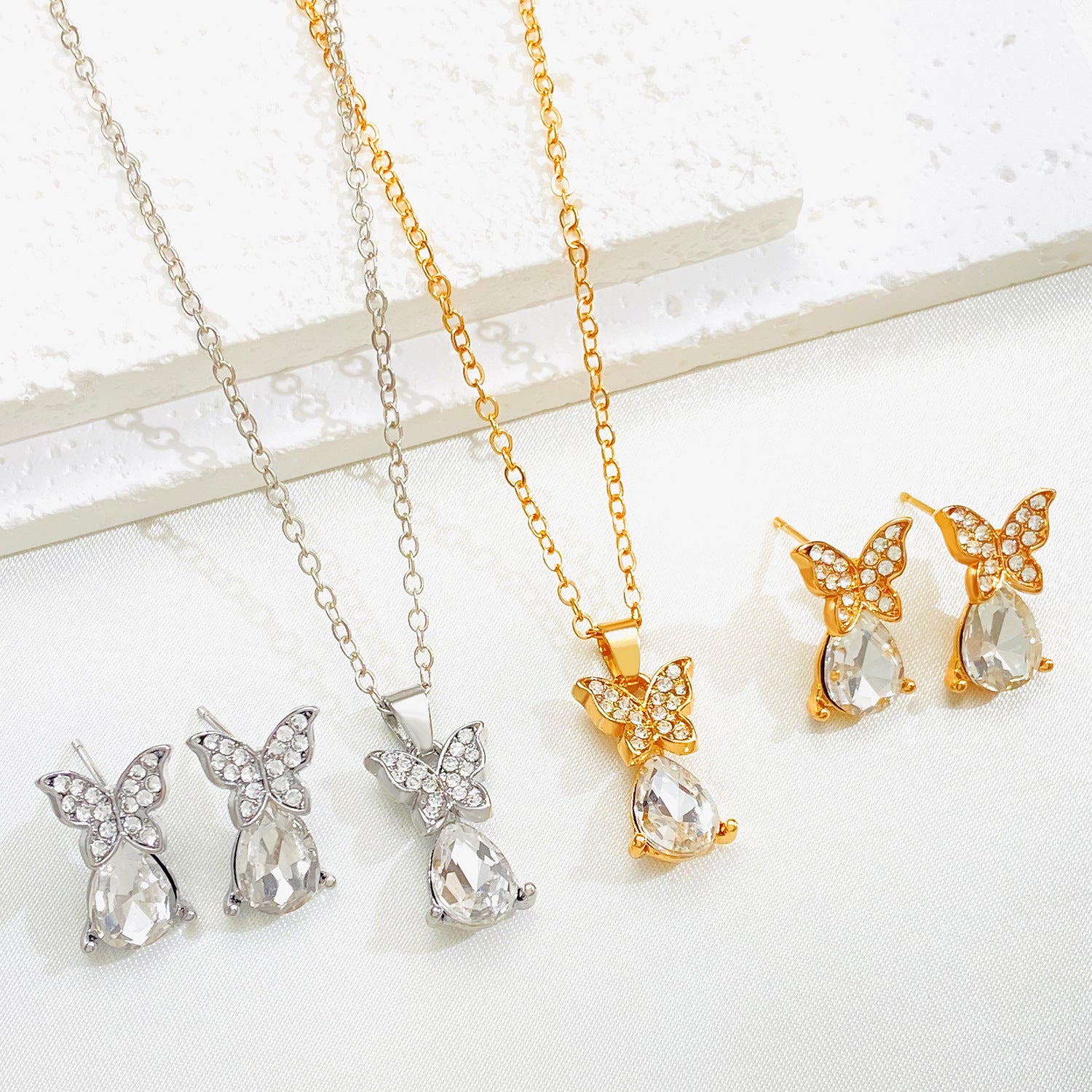 Wholesale Diamond Butterfly Water Drop Creative Necklace Earring Set ACC-NE-ChengJing001