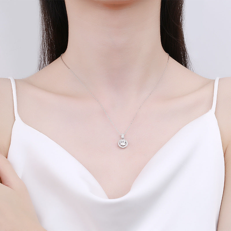 Wholesale Silver Light Luxury Moissanite Zircon Pendant Necklace,  Fashion Jewelry Accessory