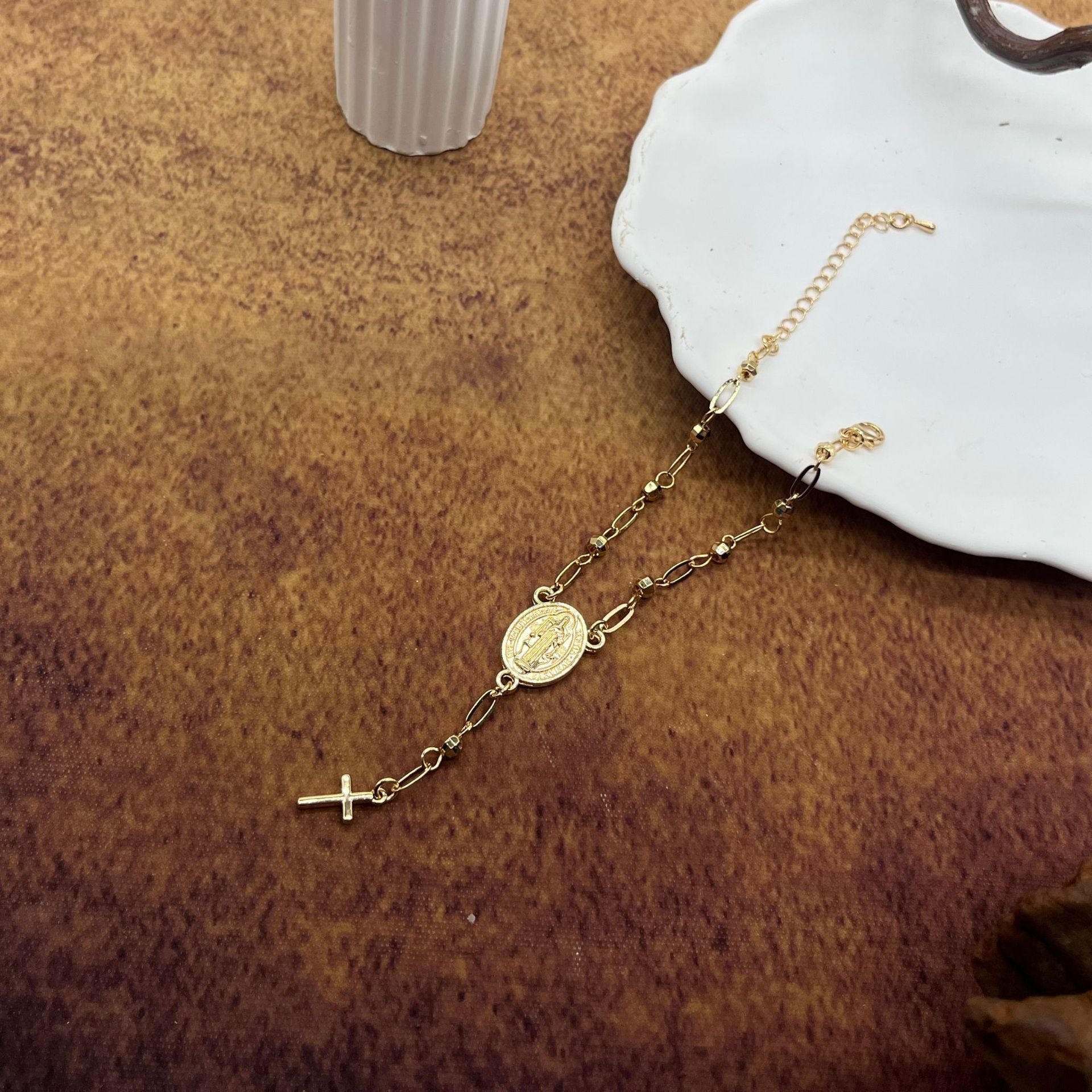 Wholesale Fashion Bracelet Western Retro Cross Virgin Mary for Men and Women Jewelry Accessory