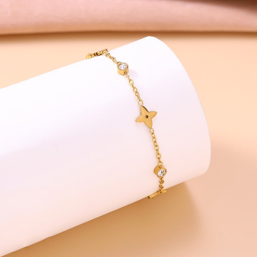 Wholesale Korean Style Minimalist Hollow Four-Leaf Clover Stainless Steel Bracelet with Cubic Zirconia,  Fashion Accessory for Women