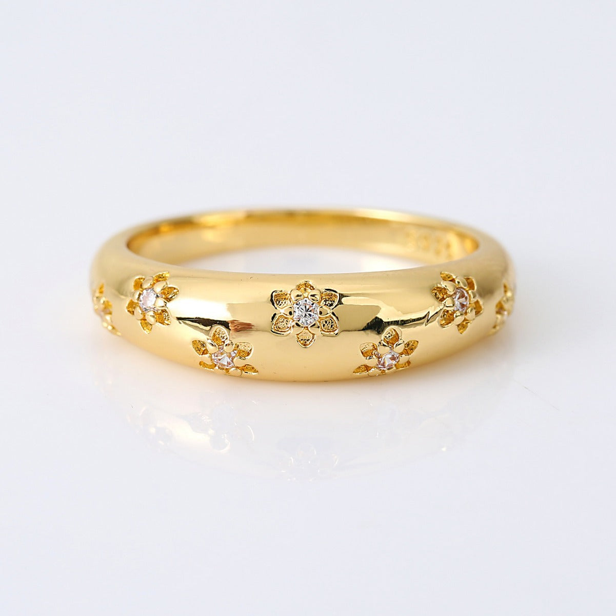 Wholesale Fashion Light Luxury Copper Inlaid Zircon Flower Ring