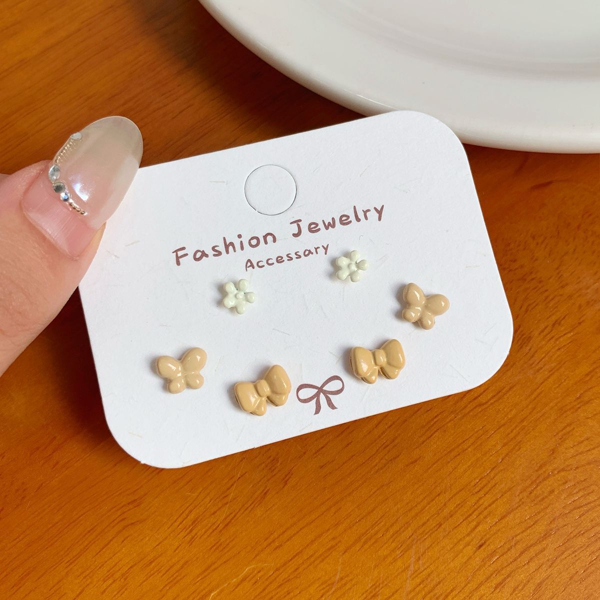 Wholesale Autumn cat geometric bean earrings set silver needle simple small flower bow earrings