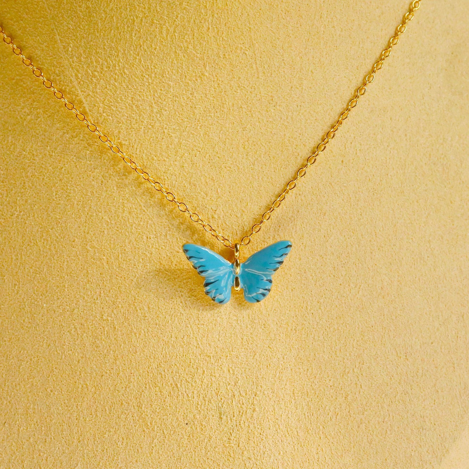 Wholesale Butterfly Necklace Pearl Round Bead Clip Bead Buckle Chain Gradient Pendant Necklaces Titanium Steel Necklace ACC-NE-JP011