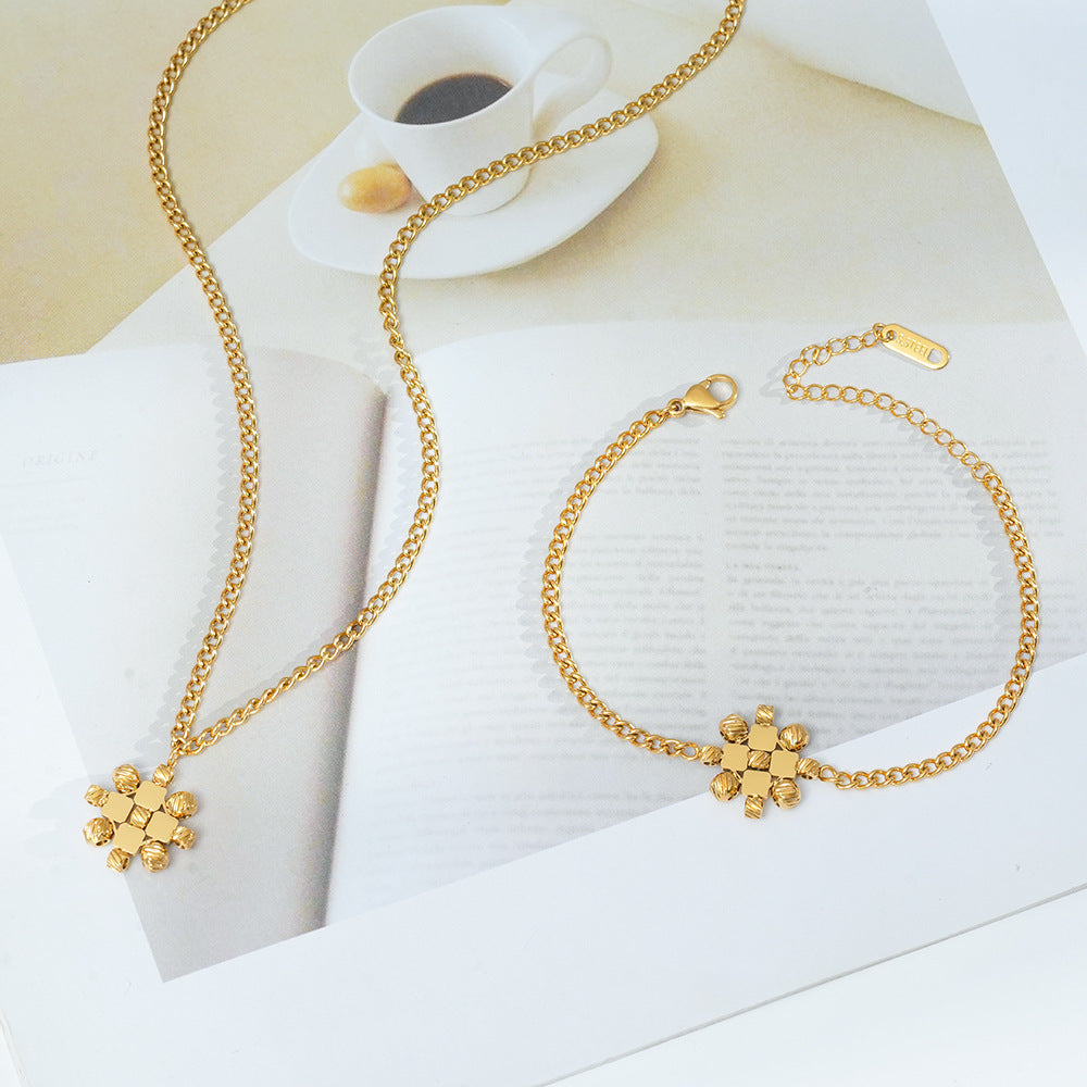Wholesale Fashion Titanium Steel Handmade Necklace,  Stylish Electroplated Jewelry Accessory