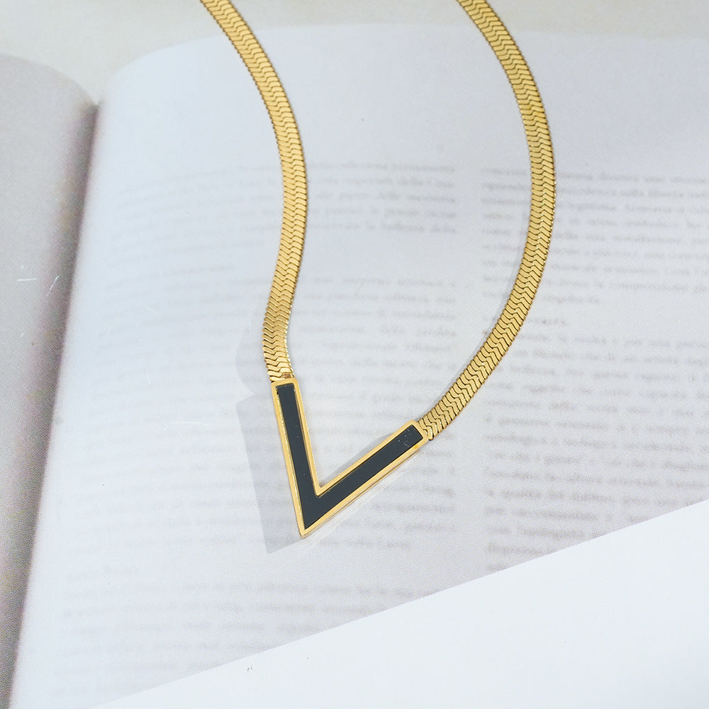 Wholesale Trendy V-Shaped Titanium Steel Necklace Snake Bone Chain Fashion Accessory for Boutique Resale