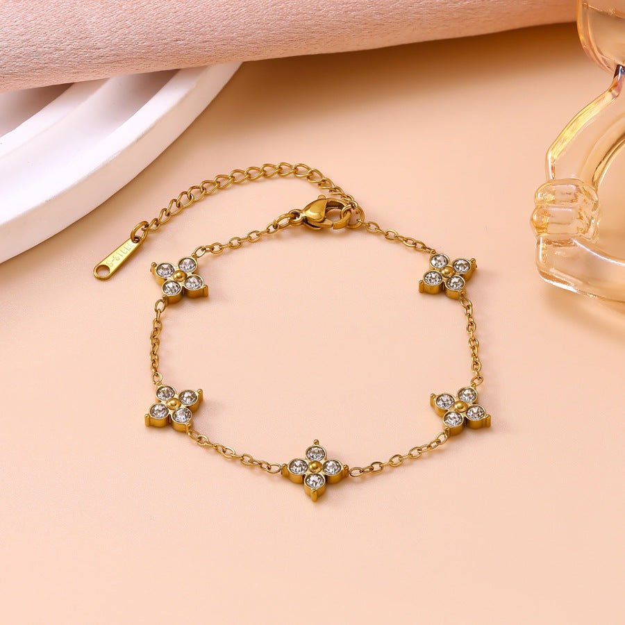 Wholesale Fashion Stainless Steel Four-Leaf Clover Bracelet for Women with Diamond Accents Jewelry Accessory