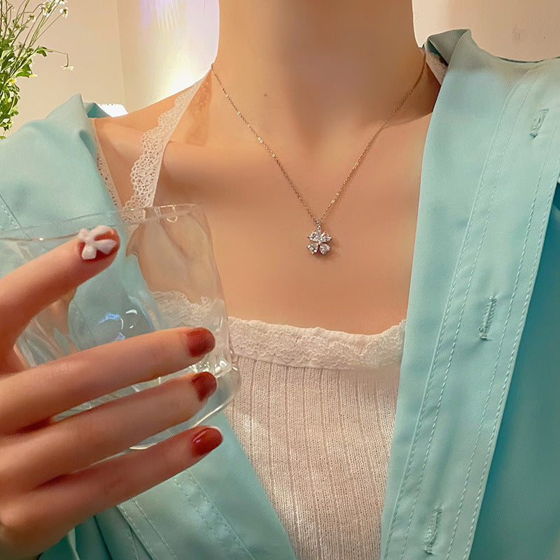 Wholesale Micro-inlaid Zircon Flower Titanium Steel Necklace