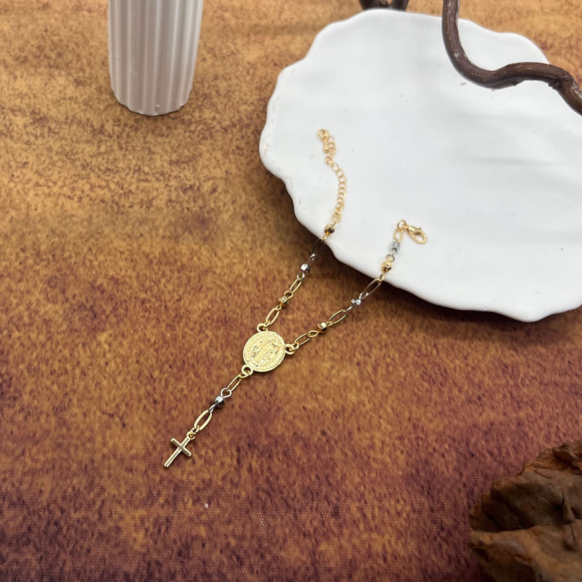 Wholesale Fashion Bracelet Western Retro Cross Virgin Mary for Men and Women Jewelry Accessory
