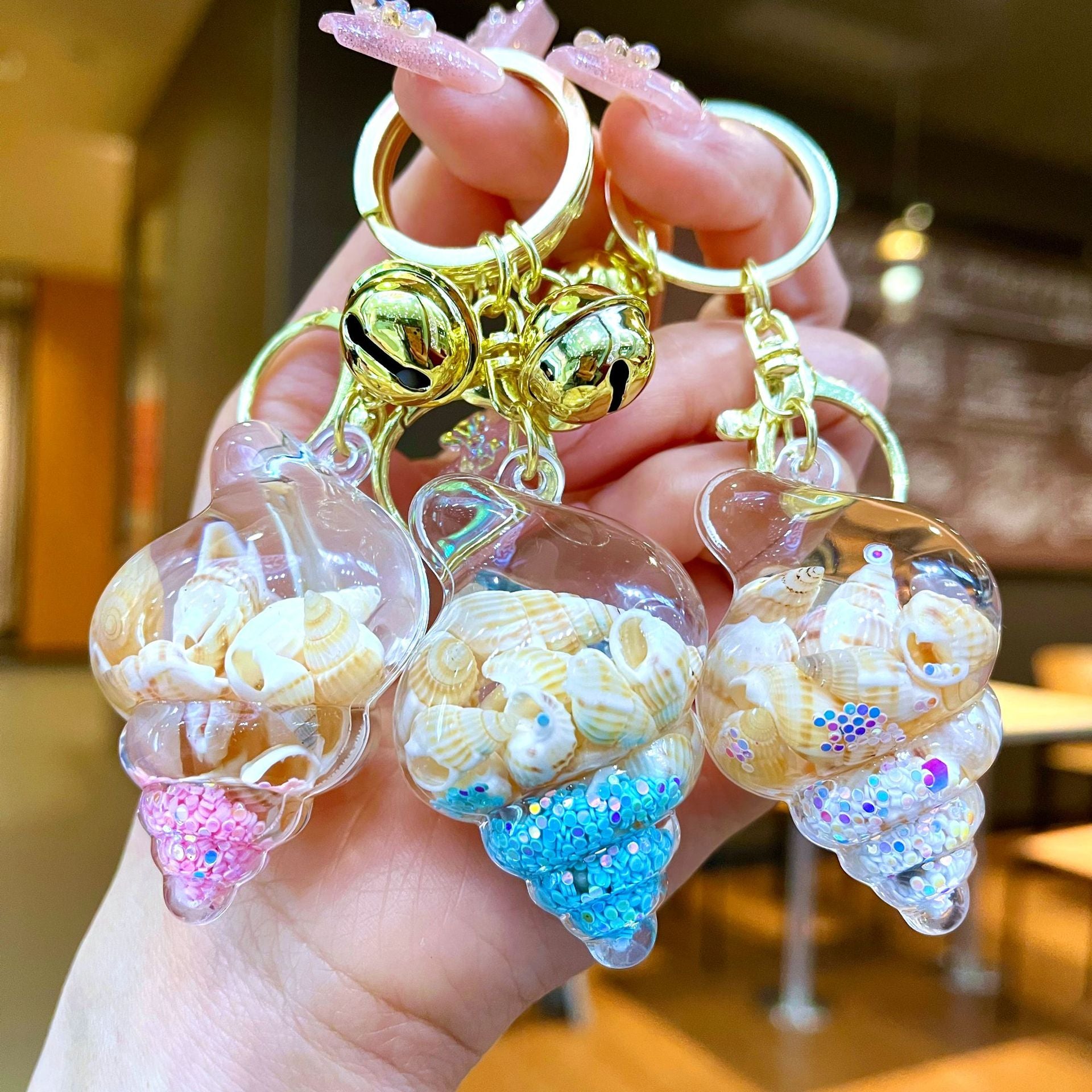 Wholesale Colorful Shell Conch DIY Quicksand Keychain Ocean Pendant Bag Charm Small Gift Accessories