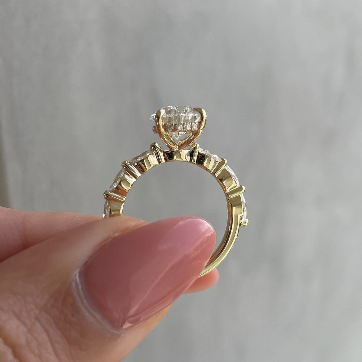 Wholesale Sanjie European and American Fashion New Zircon Drop Shape Ring Women' s Simple Large Zircon Ring Jewelry Ring