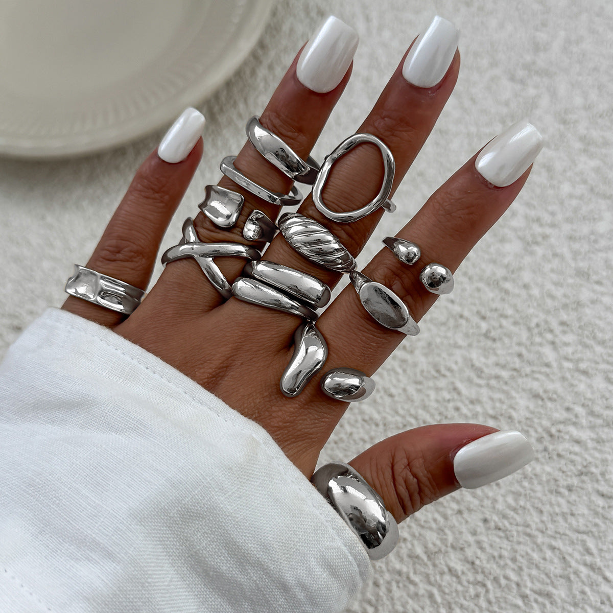 Wholesale Metal Glossy Water Drop Geometric Disc Hollow Ring Set
