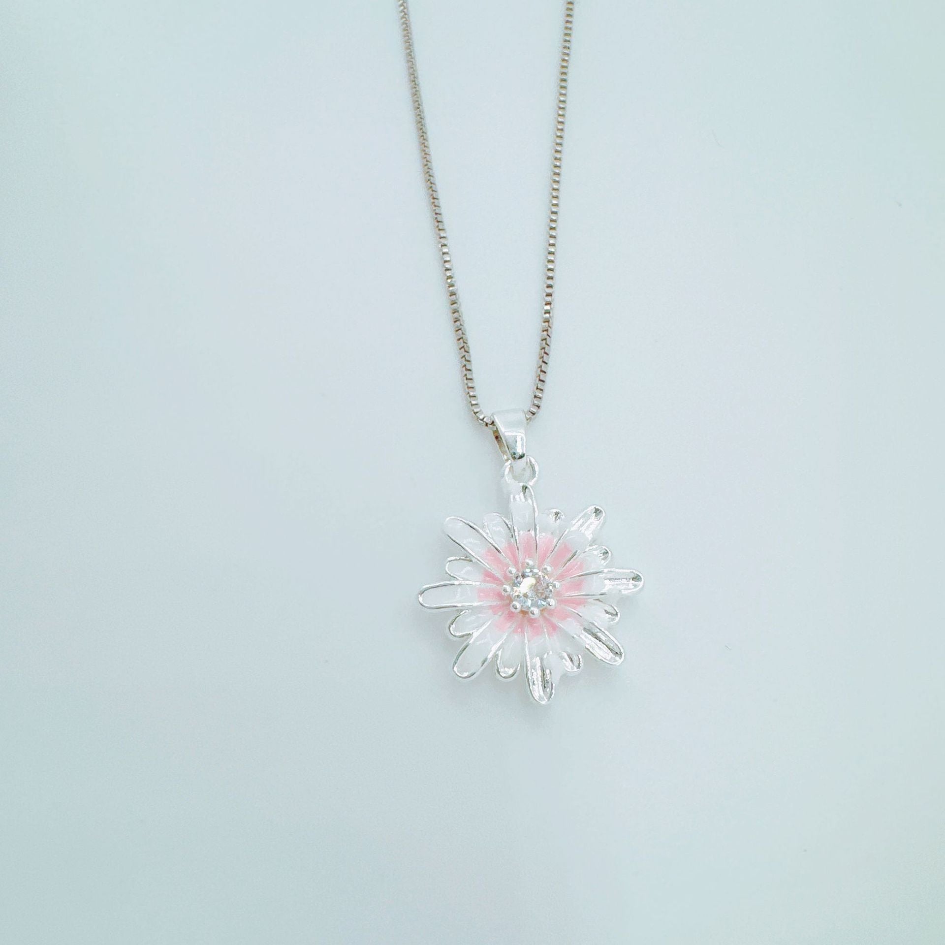 Wholesale Gold Plated Copper  Pendant Necklace,  Boutique Resale Fashion Accessory