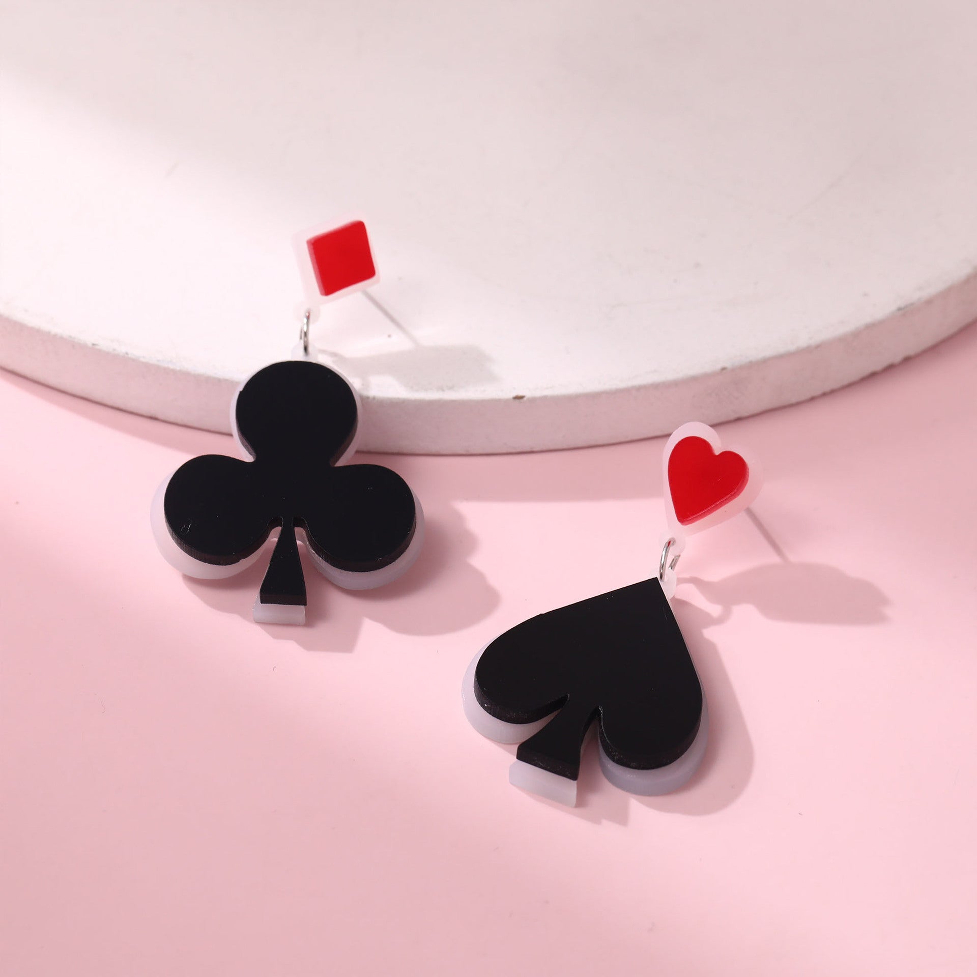 Wholesale  retro personality spades love high-end eardrop earrings