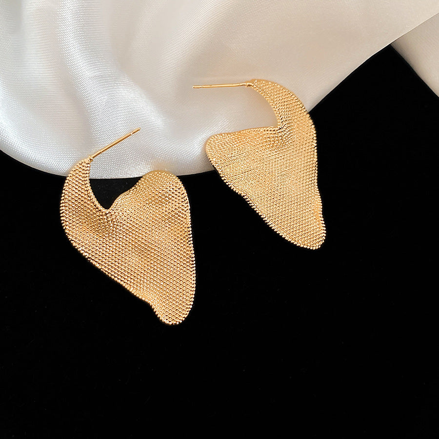 Wholesale 18k  plated pleated design luxury earrings