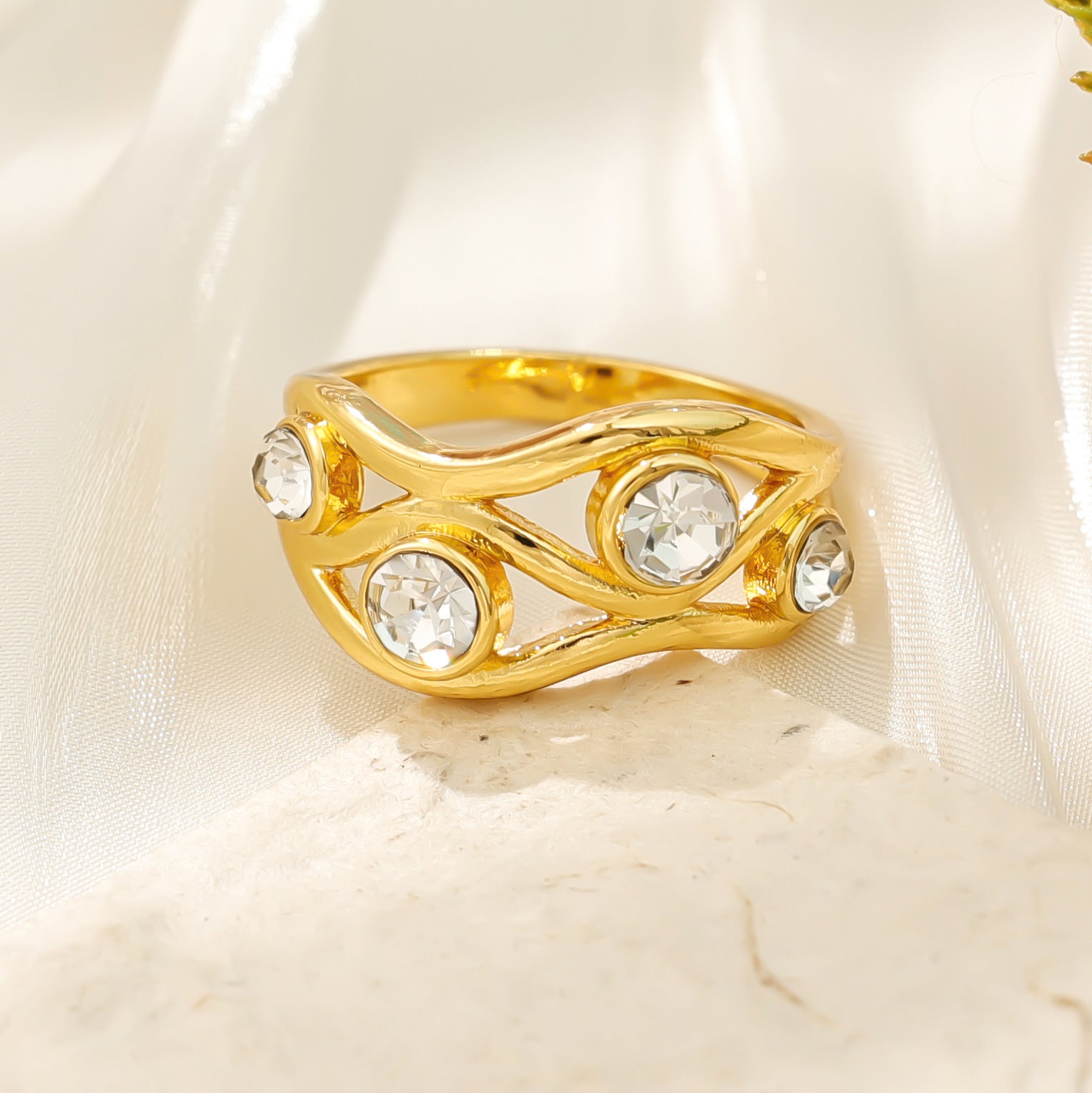 Wholesale Diamond-Encrusted Women's Rings