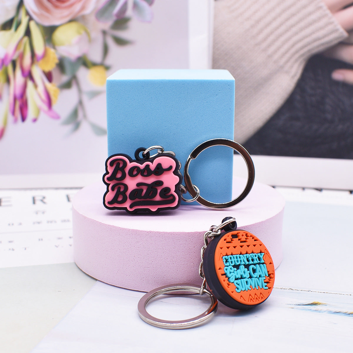 Wholesale Random 100pcs Cow Pattern Denim Western Style Soft Rubber Keychains