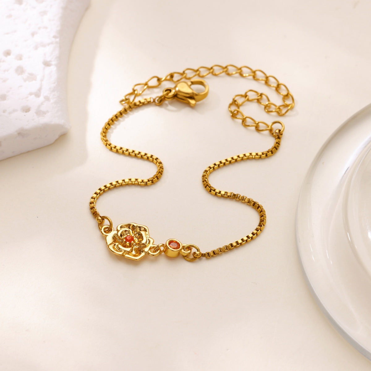 Wholesale Gold-plated December flower bracelet