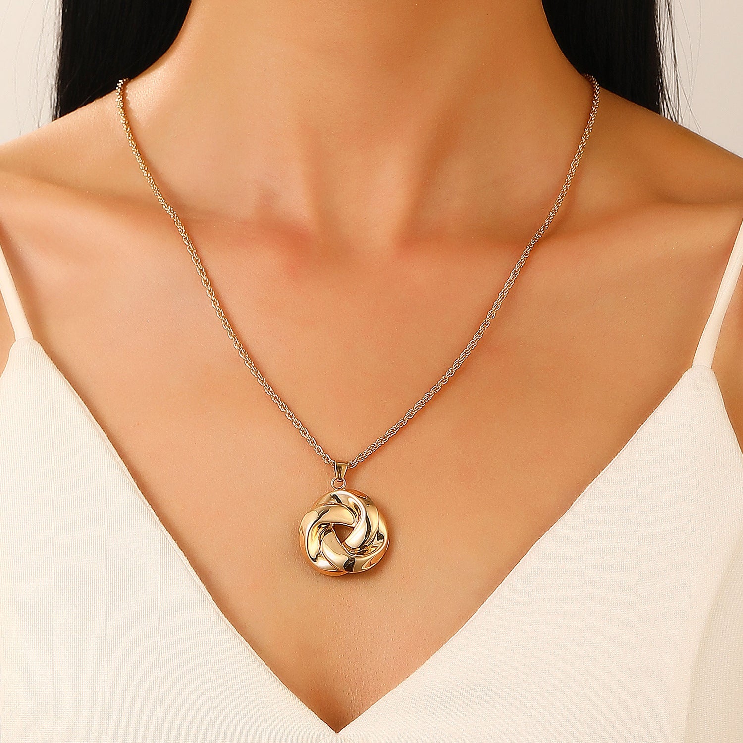 Wholesale Stylish Women S Twisted Knot Jewelry Set With Alloy Necklace Earrings Ring Fashion Everyday Accessory Boutique Resale