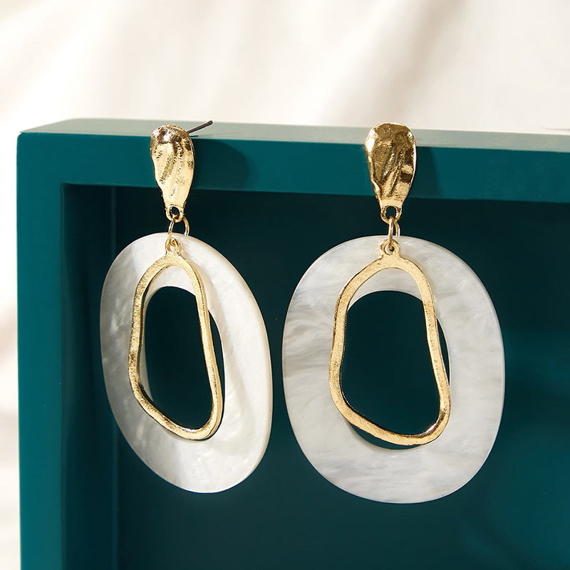 Wholesale Geometric Vintage Resin Acrylic Hoop Earrings