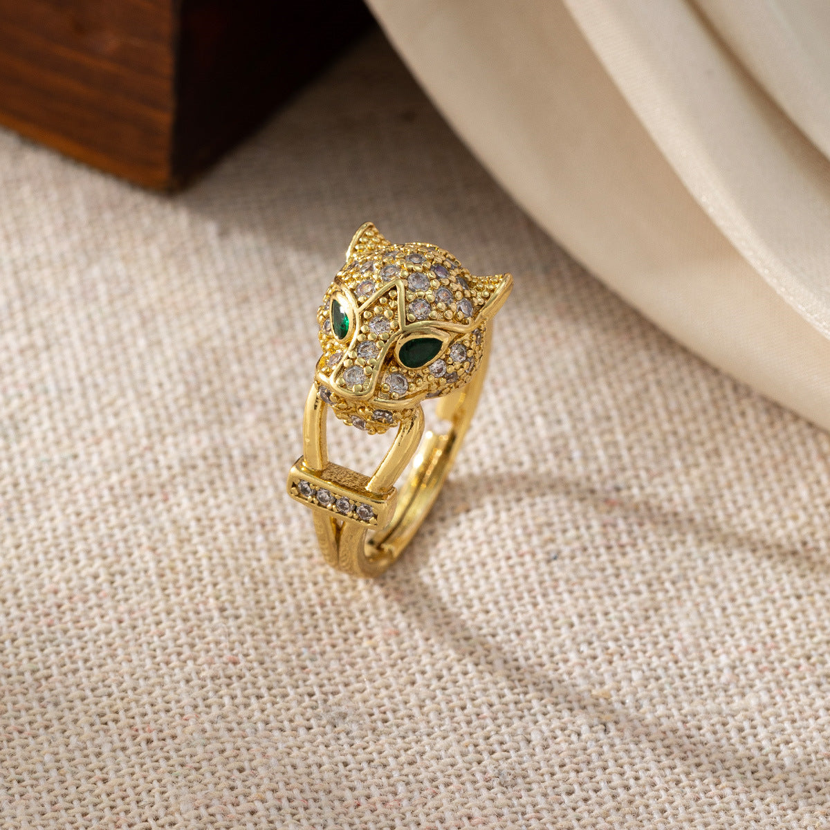 Wholesale Gold Plated Copper Leopard Head Open Ring Hip Hop Unisex Zircon Jewelry Fashion Accessory Gift And Boutique Resale