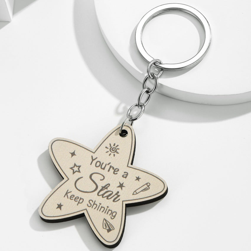 Wholesale  creative wooden five-pointed star keychain