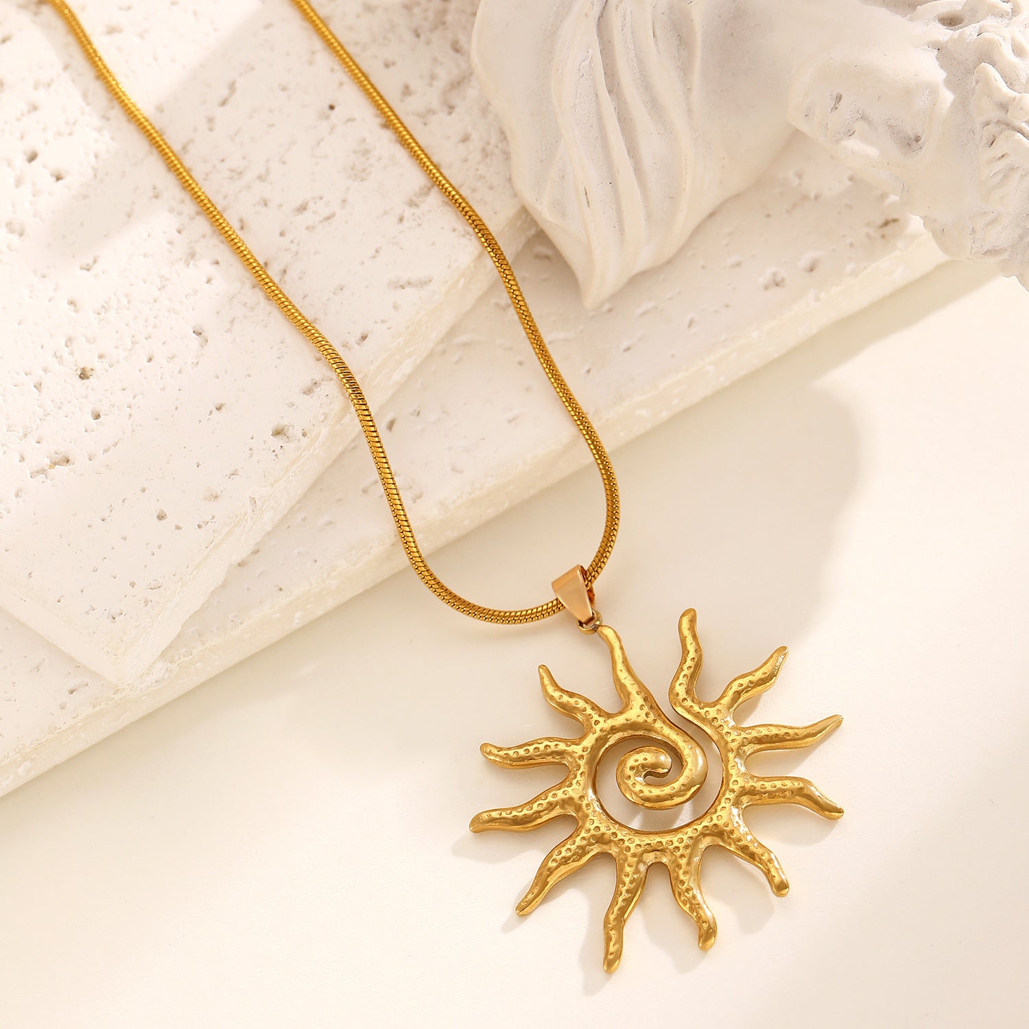 Wholesale Stainless Steel Hammer Spiral Sun Pendant Necklace  Ring