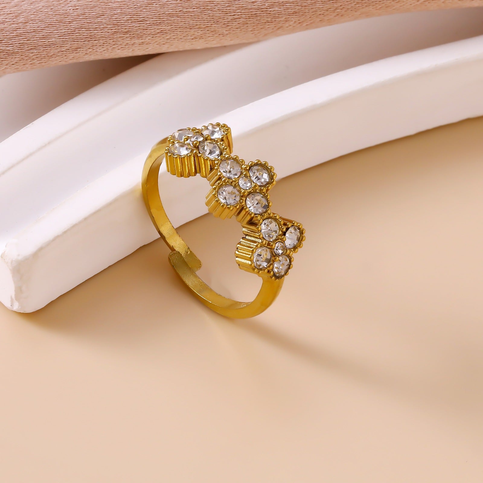 Wholesale Stainless Steel Adjustable Four Leaf Clover Ring Vintage Zircon Flower Design Stylish Everyday Wear For Women