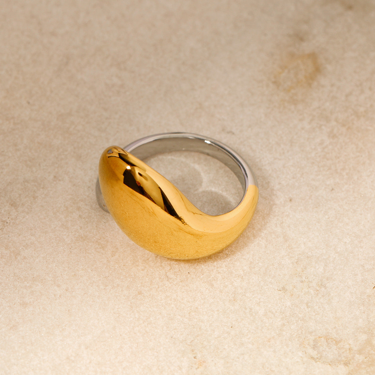 Wholesale Stainless steel luxury style color matching exaggerated irregular ring