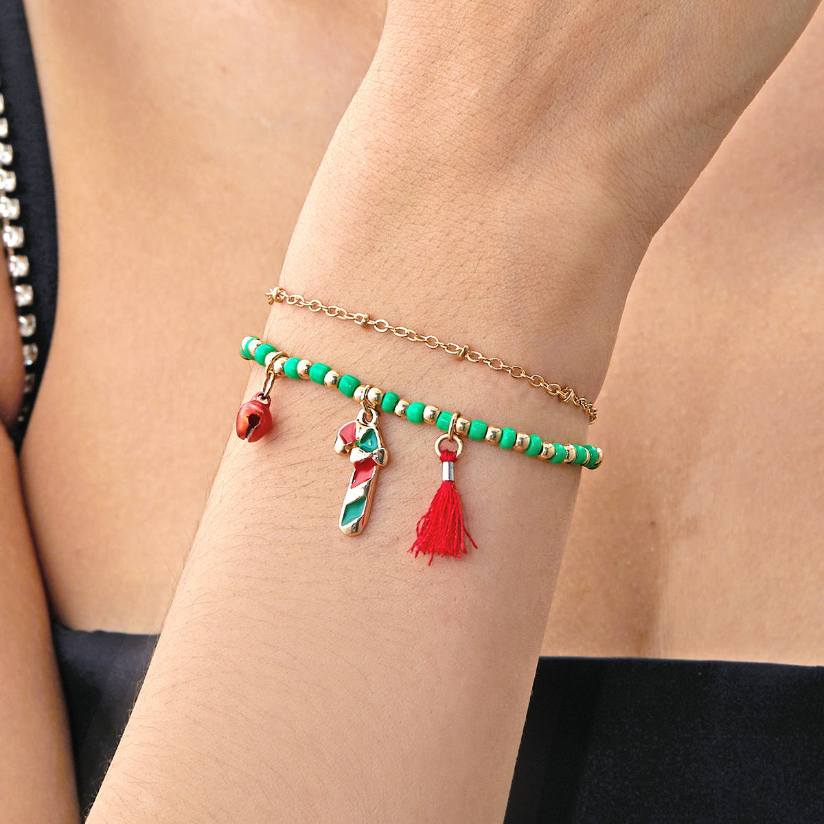 Großhandel Weihnachtsarmband Schneemann Glocken Anhänger Quasten Reisperlen Doppelschichtperlen Armband