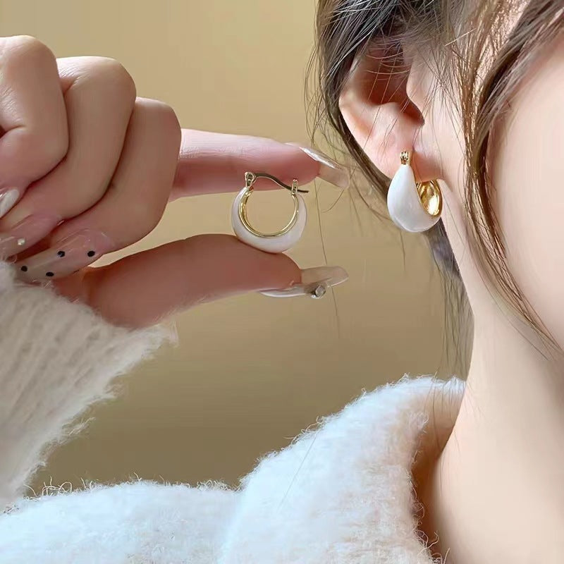 Wholesale  western style  light luxury retro earrings