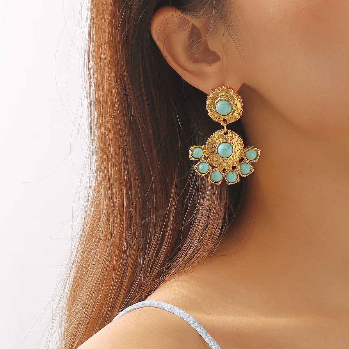 Wholesale Elegant Middle Alloy Earrings Court Turquoise Niche Middle Geometric Earrings