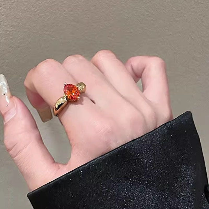 Wholesale Vintage Palace Style Ring with Sparkling Diamonds,  Retro Brushed Finish,  Fashion Jewelry Accessory for Everyday Wear