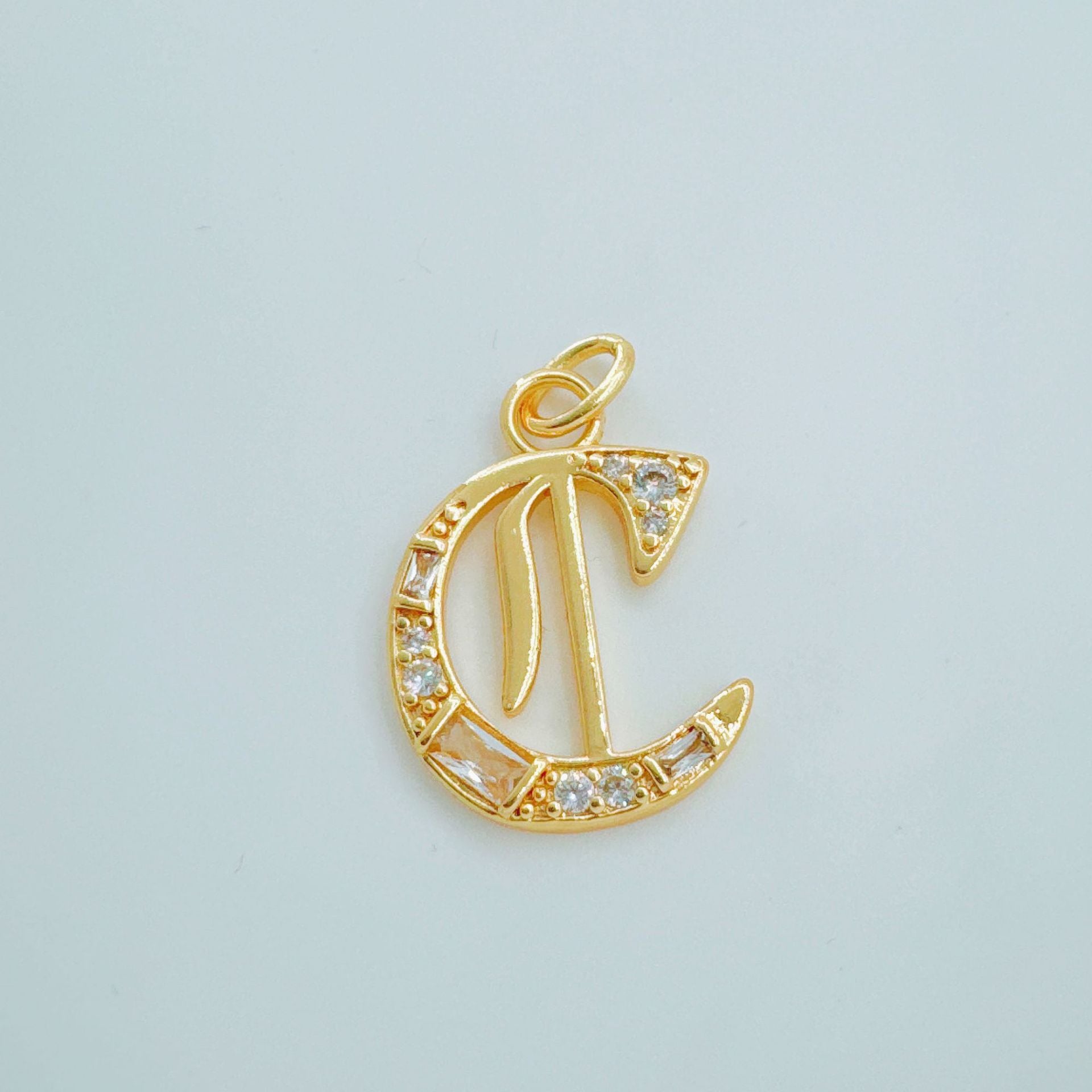 Wholesale Copper Gold-Plated Ice Sugar Letter Pendant Necklace European American Style Fashion Jewelry Accessory for Women