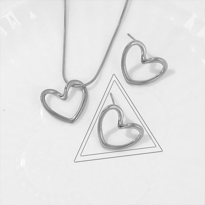 Wholesale Titanium Steel twisted heart necklace