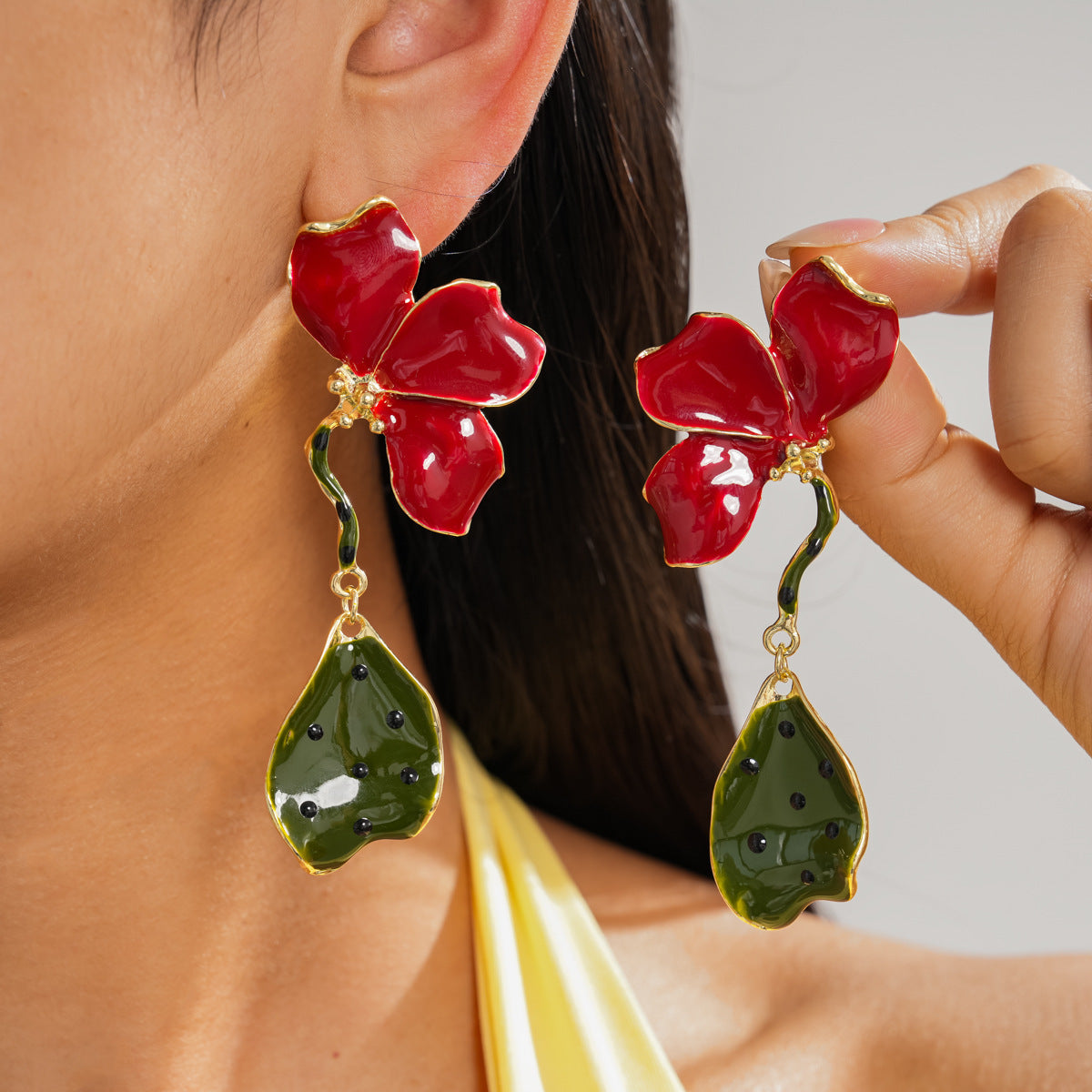 Wholesale Trendy Flower Enamel Earrings - Alloy Silver Post,  Red Green Colors,  Fashion Jewelry Accessory